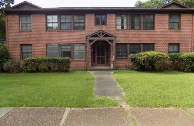 545 E Park Avenue unit: 2 photos photos