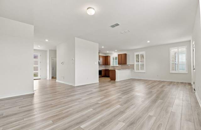 1315 Atticus Ave Gallery 4