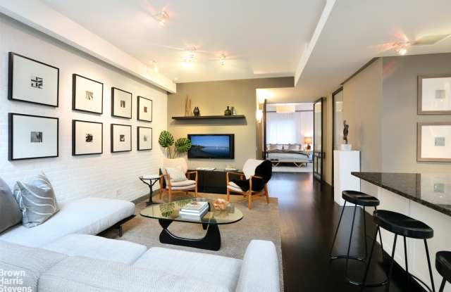 81 White Street Gallery 4