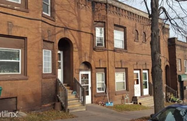 8 N 18th Ave W - 8 N 18th Ave W, Duluth, MN 55806