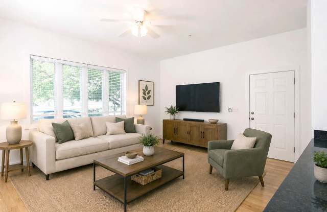 Highly Walkable Downtown Condo Near West Main St photos photos