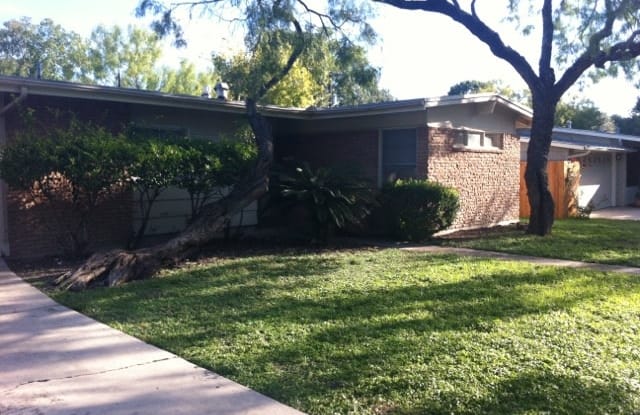 2819 Bent Bow Dr - 2819 Bent Bow Drive, San Antonio, TX 78209