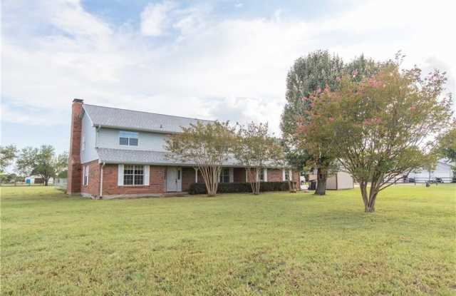 210 E Forest Grove - 210 East Forest Grove Road, Lucas, TX 75002