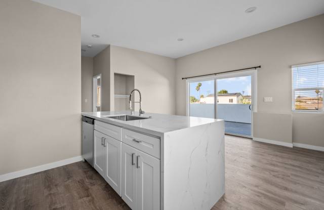 BEDROOMS! $900.00/room photos photos BEDROOMS! $900.00/room photos photos