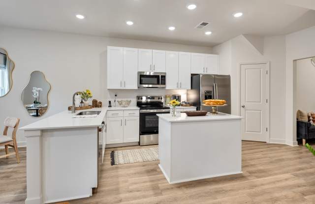 Forest Creek Townhomes Gallery 4