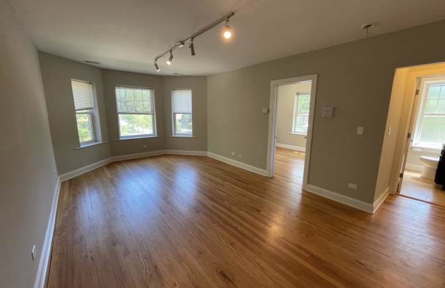 2508 W North Shore Ave photos photos