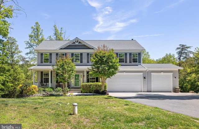 1200 HONEYSUCKLE Way photos photos