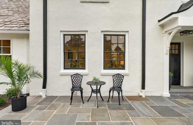 1013 INDIAN CREEK ROAD Gallery 4