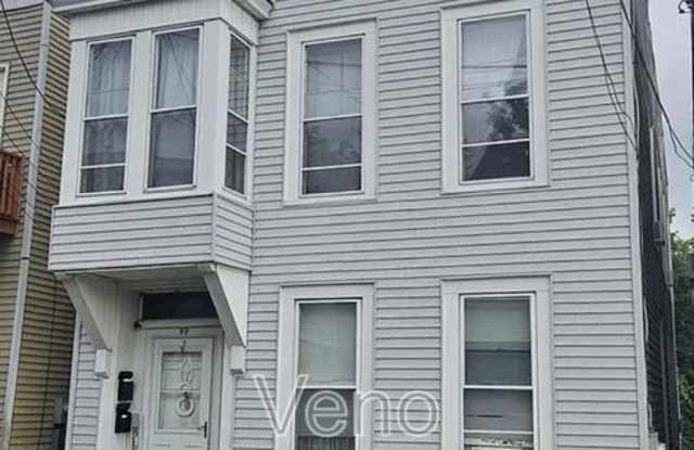 99 Johnston Avenue photos photos