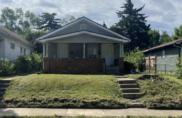 2909 E Brookside Avenue photos photos