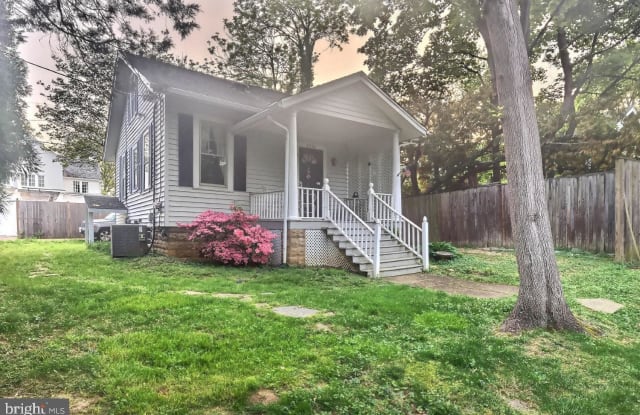 5832 SHERIER PL NW - 5832 Sherier Place Northwest, Washington, DC 20016