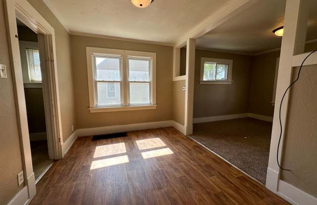 Cozy 2 bedroom house $725 Gallery 3