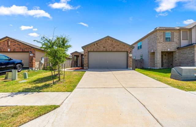 Beautiful 3 bedroom, 2 bathroom home in Manor! photos photos