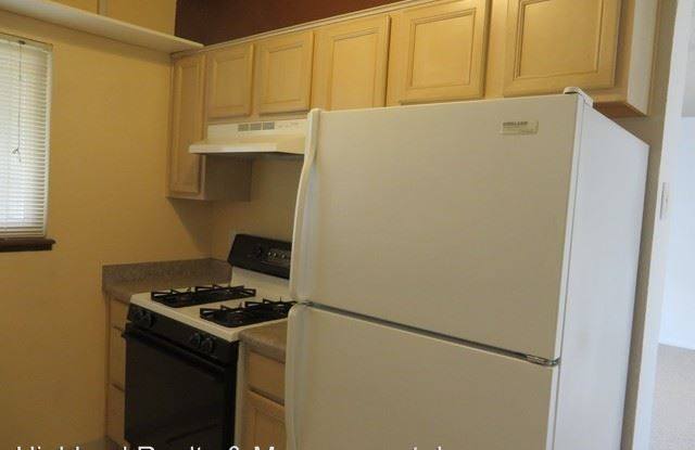 8015 Wolff Street Unit D Gallery 2