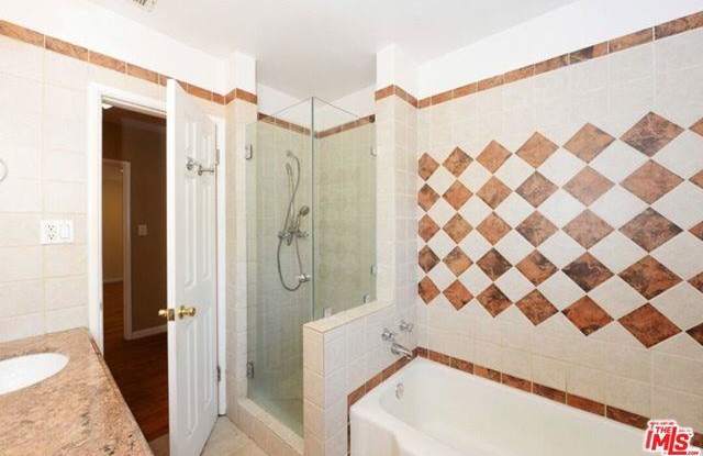 5739 Simpson Avenue photos photos
