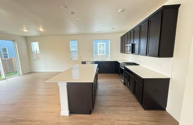 Beautiful 5 Bedroom House in Covington Gallery 4
