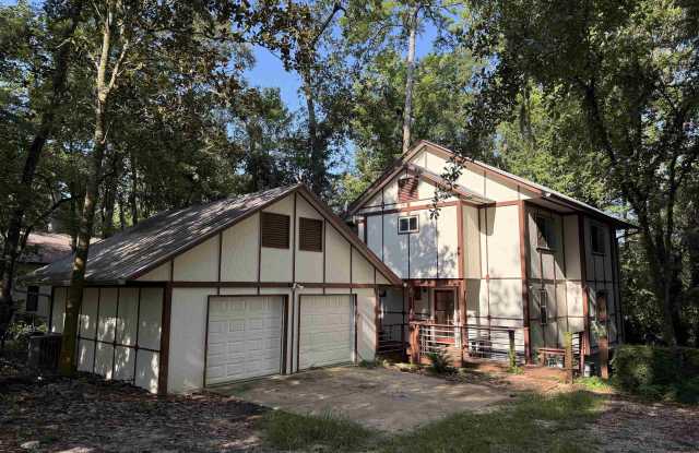 1828 S Magnolia Drive Gallery 1
