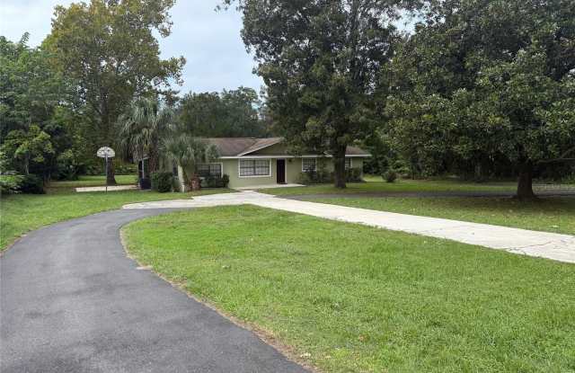 3250 SE LAKE WEIR AVENUE photos photos