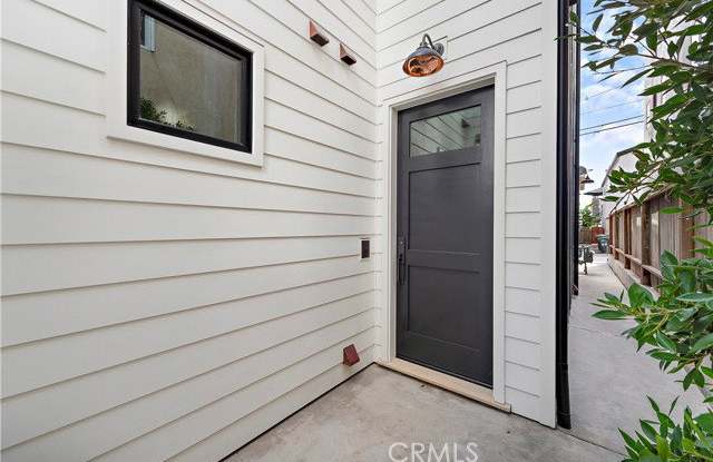 434 Goldenrod Avenue Gallery 2