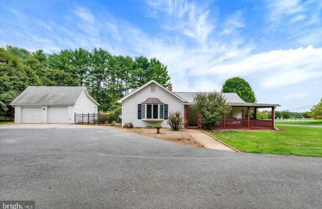 2352 BALDWIN MILL Road Gallery 2