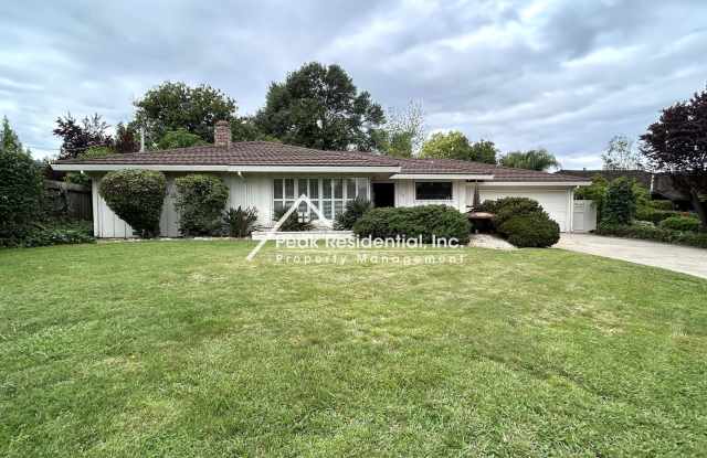 Charming 3 bedroom 2 bathroom House! photos photos