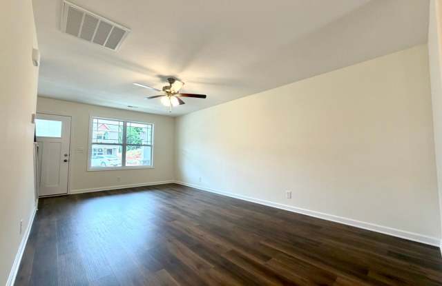 Serene Townhomes - 904 Peaceful Place Gallery 4
