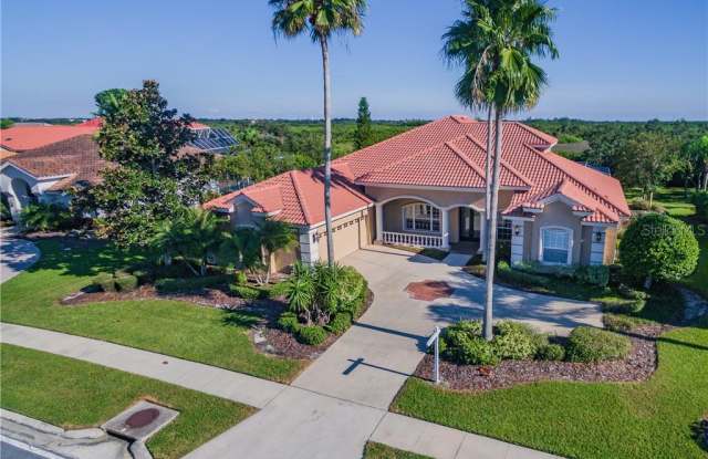 5611 E LONGBOAT BOULEVARD - 5611 East Longboat Boulevard, Town 'n' Country, FL 33615