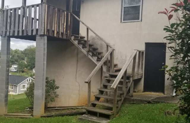 123 Lilly St. #1/2, Bristol TN 37620 photos photos