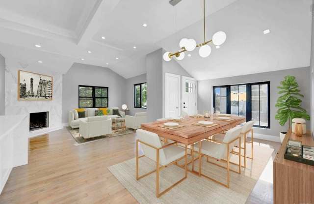 123 Cayuga Avenue Gallery 4