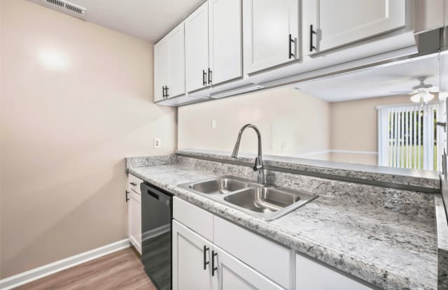 North Ingleside Townhomes Gallery 4
