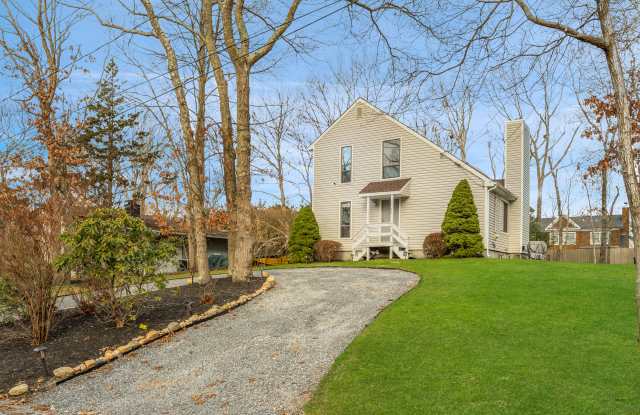 82 Hillside Drive East photos photos