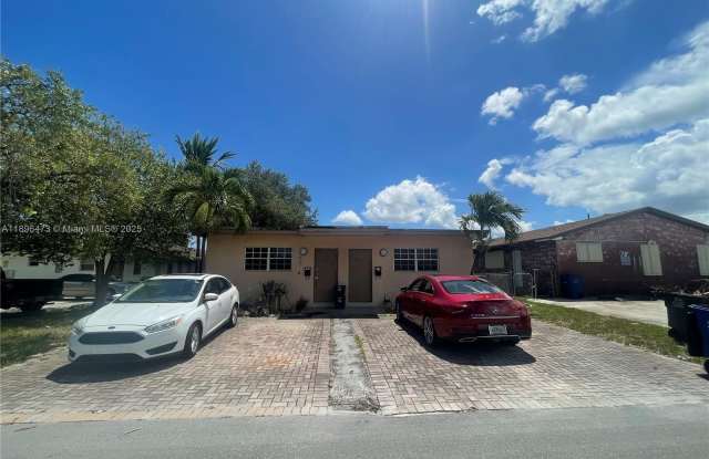 825 NW 9TH ST photos photos