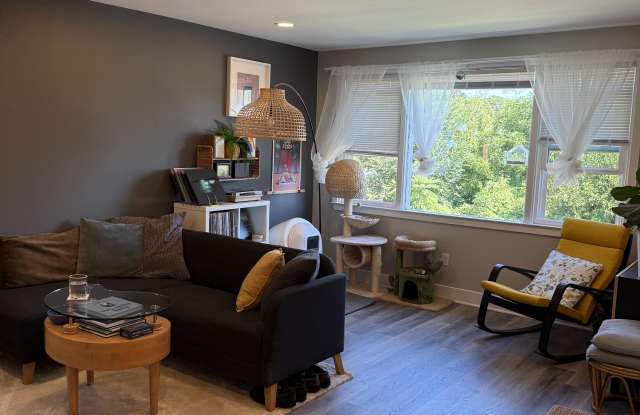 6916 Lawnton Street - 2 Gallery 4