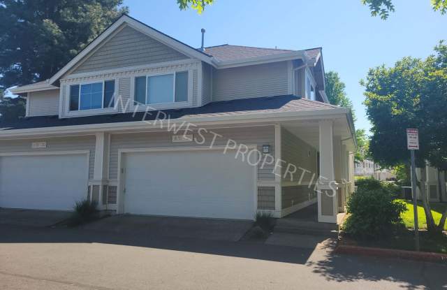Beaverton 3 Bed 2.5ba Beautiful 2 Story Condo With 2 Car Garage, Gas Fireplace, High Ceilings  Patio! photos photos