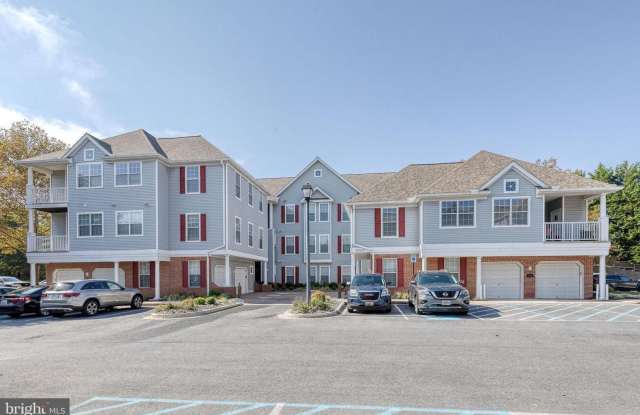 Spacious 2-bedroom 2 Bath condo in New Town photos photos