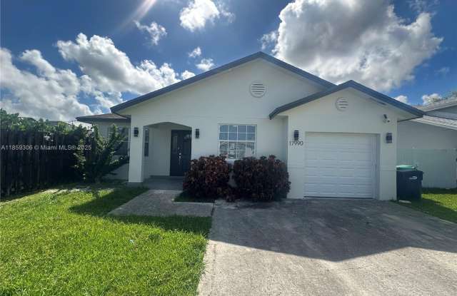 17990 SW 135th Ave photos photos