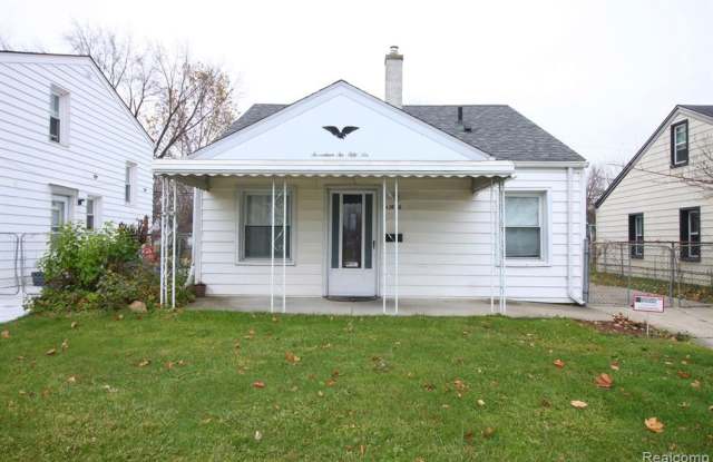 AVAILABLE NOW! Welcome to this charming 3-bedroom, 1-bathroom home located in Eastpointe, MI. photos photos