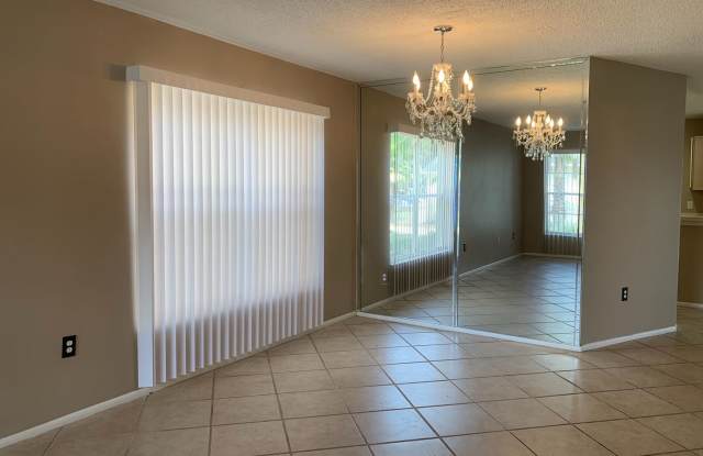 820 Stonechapel Ct. Gallery 4
