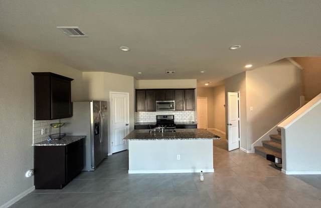 3207 Sumac Dr Gallery 4