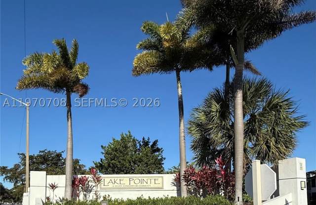 201 Lake Pointe Dr Gallery 1