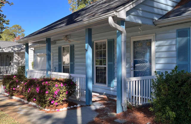 Free month with an sixteen-month lease. 55+ Community, 3 Bedroom Home with Carolina Room in Murrells Inlet! Available January 2026! photos photos Free month with an sixteen-month lease. 55+ Community, 3 Bedroom Home with Carolina Room in Murrells Inlet! Available January 2026! photos photos