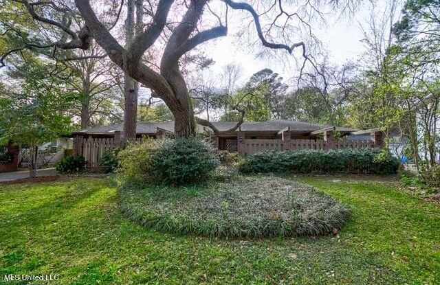 3809 Montrose Circle - 3809 Montrose Circle, Jackson, MS 39216