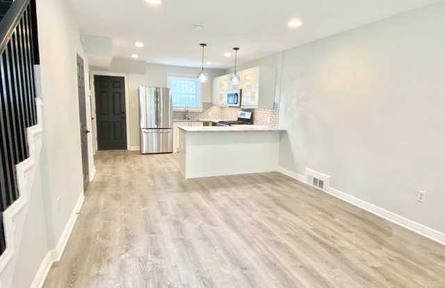 1018 48th St, NE Gallery 3