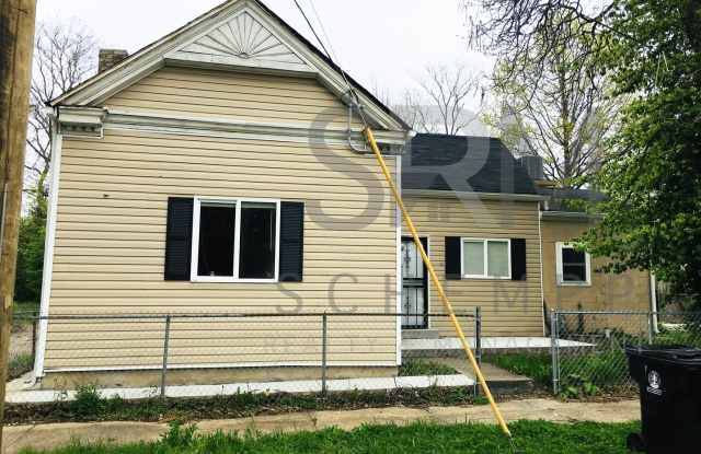 Renovated 2 bedroom in the Russell neighborhood! *Section 8 accepted* photos photos