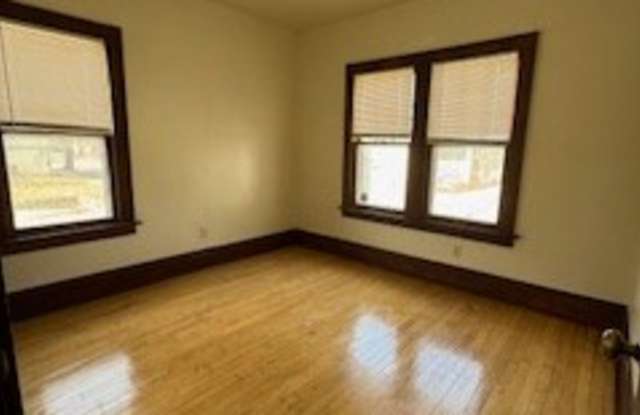 2465 West Concordia Avenue Gallery 4