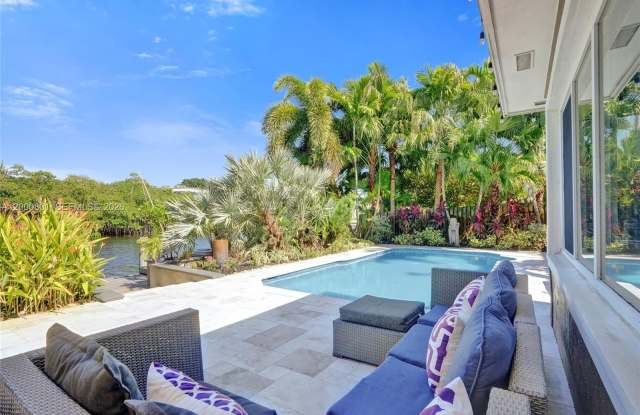 417 NE 29th St photos photos