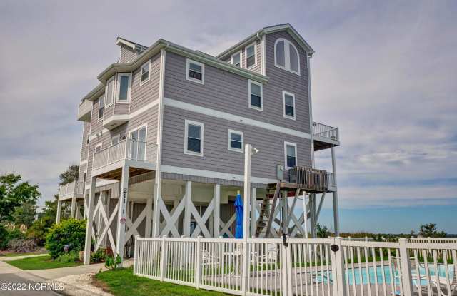 211-1 Gysgt D W Boatman Drive photos photos