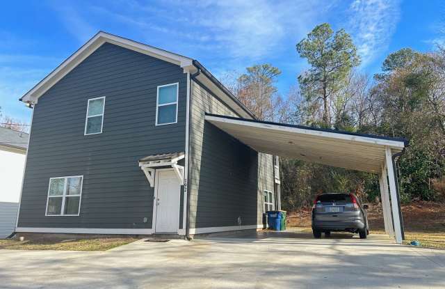 Four Bedroom Available for Pre-Lease Gallery 1