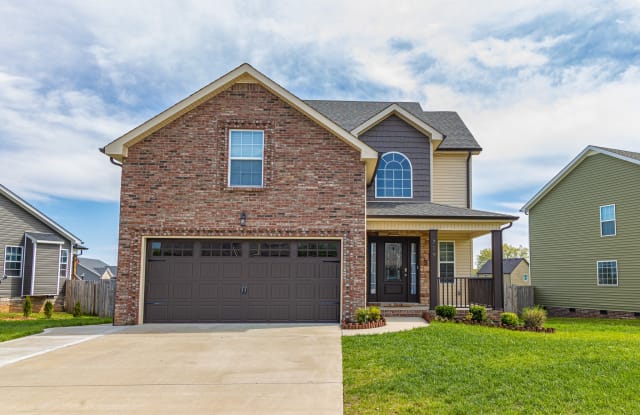 719 Crestone Ln - 719 Crestone Ln, Clarksville, TN 37042