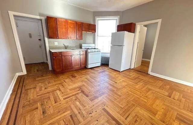 652 Soundview Avenue photos photos